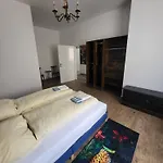 La Bodega بيت ضيافة سيئة كيسينجين